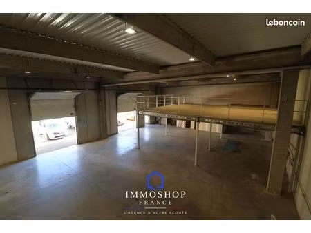 local 814 m² pertuis