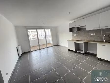 appartement 3 pièces 63 m²