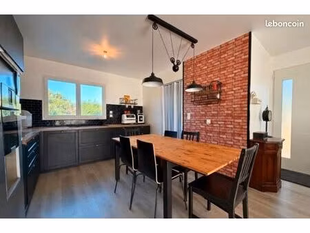 maison t5 + studio dépendance 18 m2