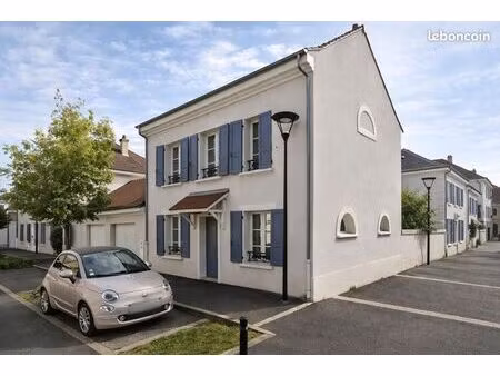 maison individuelle 3 chambres – jardin sans vis-à-vis – grand garage – dpe c