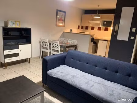 appartement t2 albi avec parking et terrasse