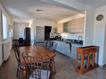 t3 meublé 72m2 & terrasse 25 m2