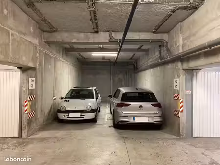 garage/parking