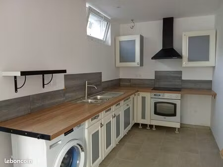 petite maison 2 chambres avelin