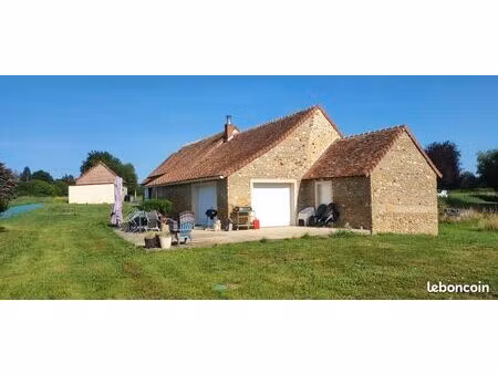 ferme rénovée avec dépendances