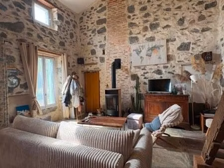 maison avec jardin sur la commune de la ronde