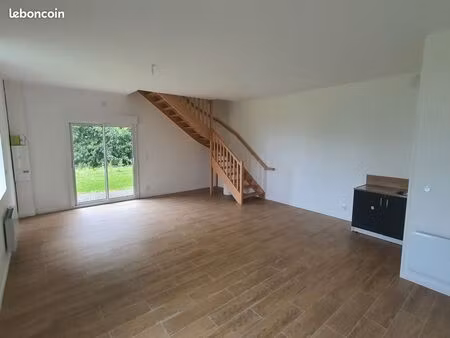 maison mitoyenne f4 avec jardin et 2 parkings privatifs