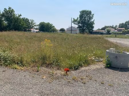 terrain de 224 m² - challans