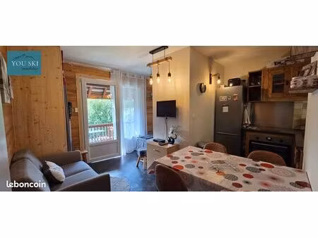 en pleine propriété - charmant appartement rénové + parking