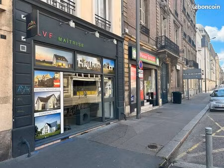 local commercial rouen vieux marche
