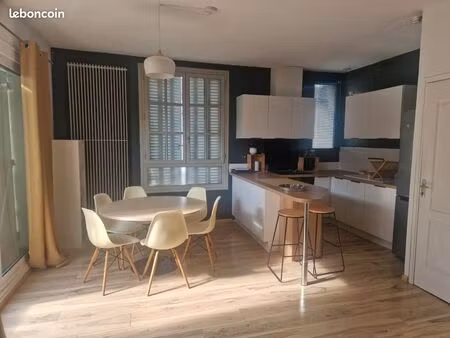 appartement 70m² avec terrasse villebourbon