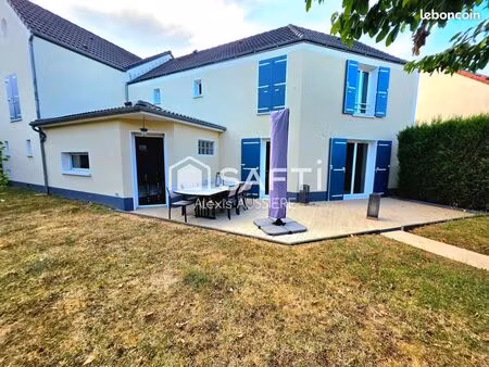 propriété 6 pièces 197 m²