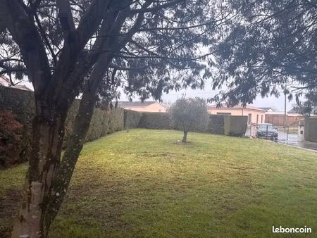 terrain 550 m² montbartier