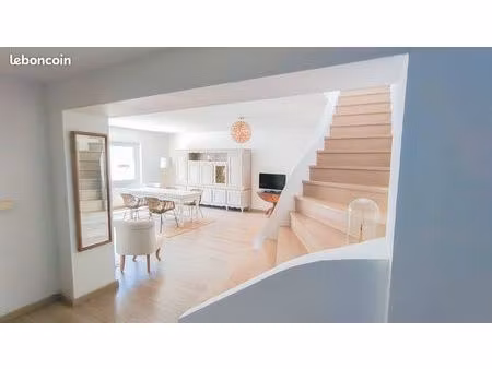 appartement familial triplex 228 m2 avec jardin et un local professionnel indépendant 30 m