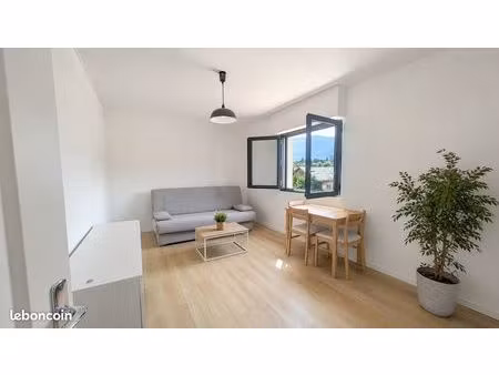 studio rénové 24 m² – bords du lac / esplanade – plein sud + parking – aix-les-bains