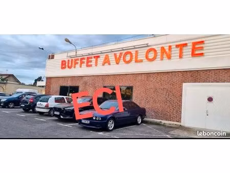 fonds de commerce restaurant 1 000 m²