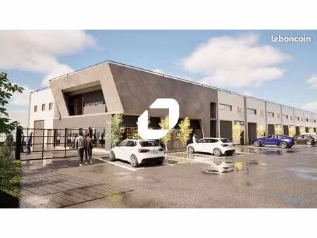 local d'activité 2 245 m²