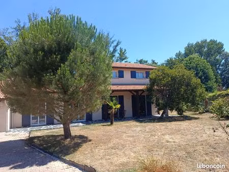 maison 6 pièces 150 m2