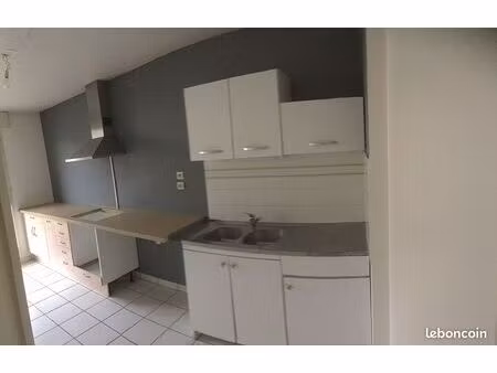 ? lumineux t3 traversant de 72 m² climatisé – résidence de standing en plein centre-ville 