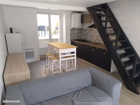 f2 meublé en duplex + parking