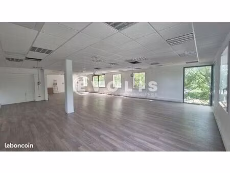 bureaux 436 m²