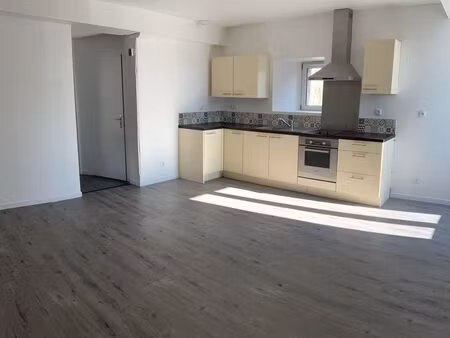 à louer appartement avec cour intérieure