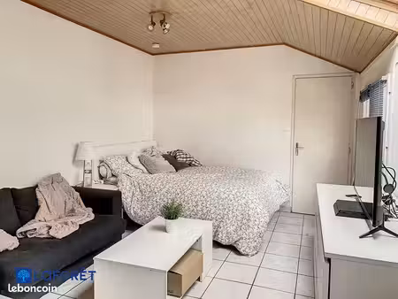 studio 1 pièce 23 m²