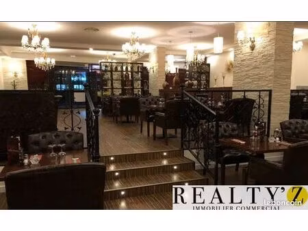 local commercial 352 m²