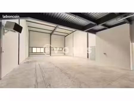 local d'activité 112 m²