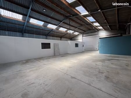 local 450 m² camon