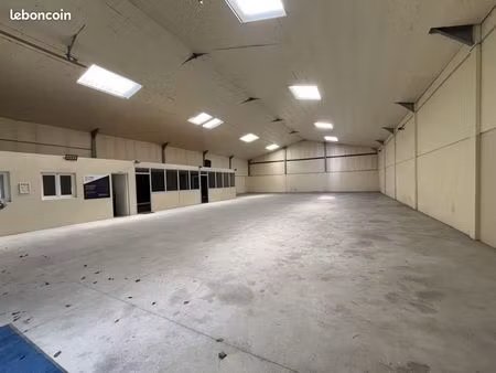 local 450 m² camon