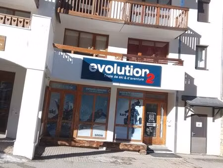 location local commercial valfréjus
