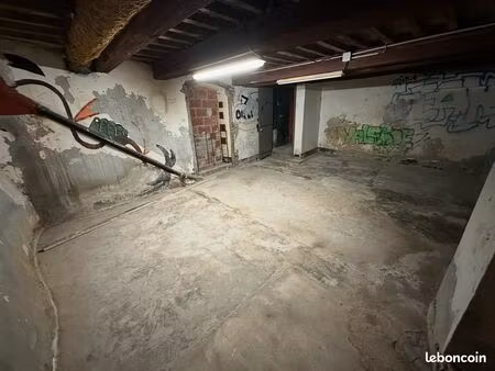 grande cave / boxe de 31 m² sécurisée avec vmc – idéale stockage