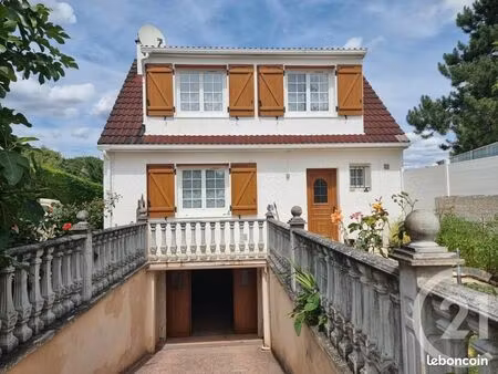 maison 5 pièces 93 m²