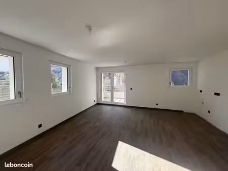 appartement 3 pièces 74 m²