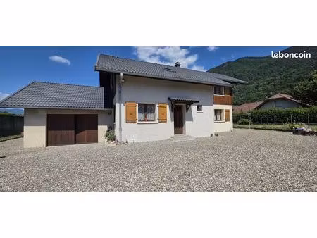 maison 6 pièces 148 m²