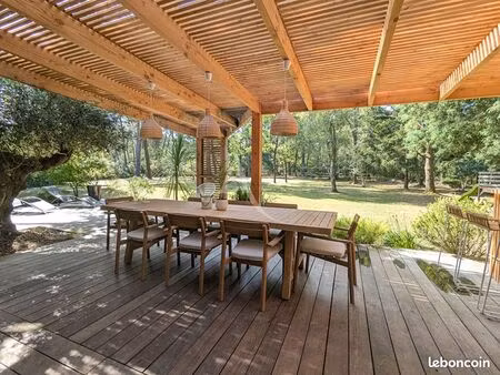 maison 6 pièces 166 m²