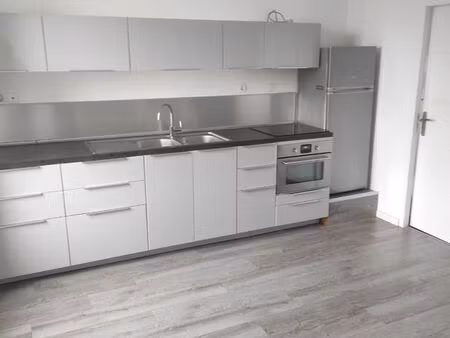t2 41 m² entièrement rénové – idéal étudiant ifsi / but gaco – disponible immédiatement