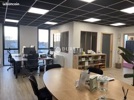 bureaux 91 m² challans