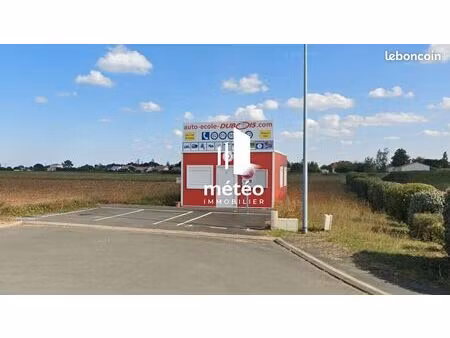 local commercial 36 m² angles