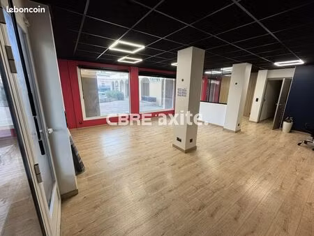 local commercial 83 m² barberaz