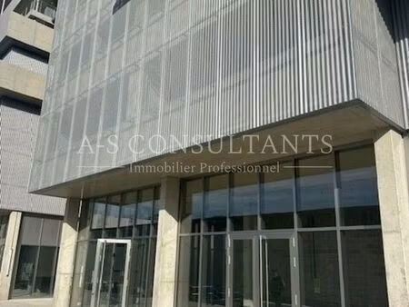 local commercial 70 m² chambéry