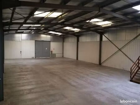 local d'activité 630 m²