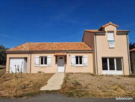 a vendre maison neuville de poitou