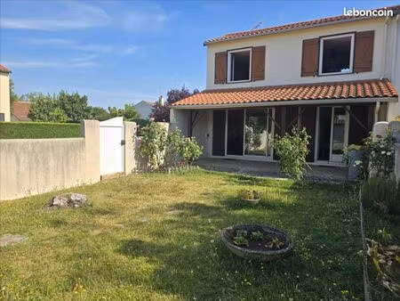 pavillon 5 pièces 100 m²