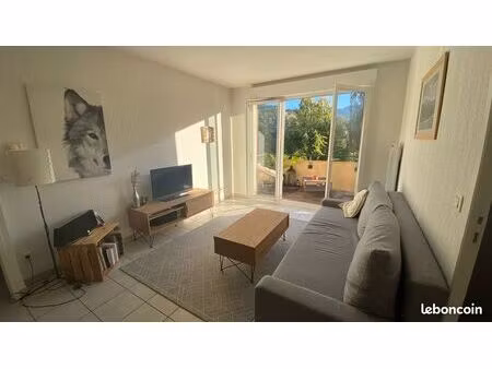 t2 45 m2 + 14 m2 de balcon