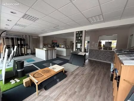 location bureaux showroom boutique 230m² st nazaire