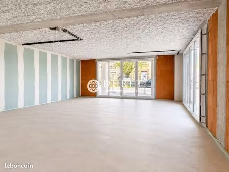 local 79 m² saint-fulgent