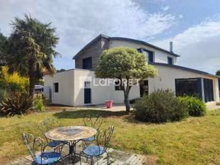 vente maison à guingamp (22200) : à vendre / 154m² guingamp