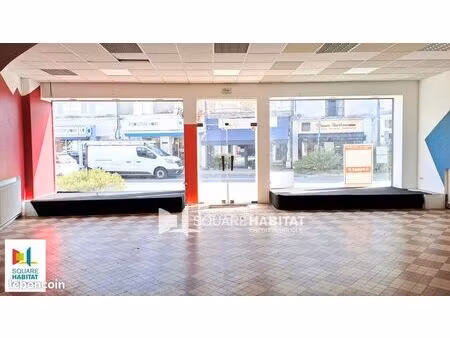 local commercial 153 m²